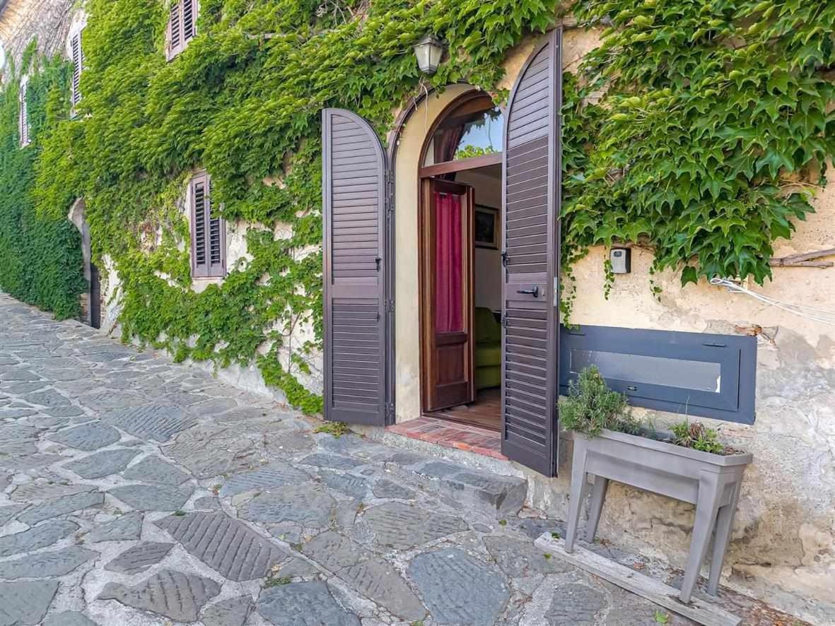 La Casina Di Rosi Vivere Nellantico Borgo Кастильоне дела Пеская Екстериор снимка