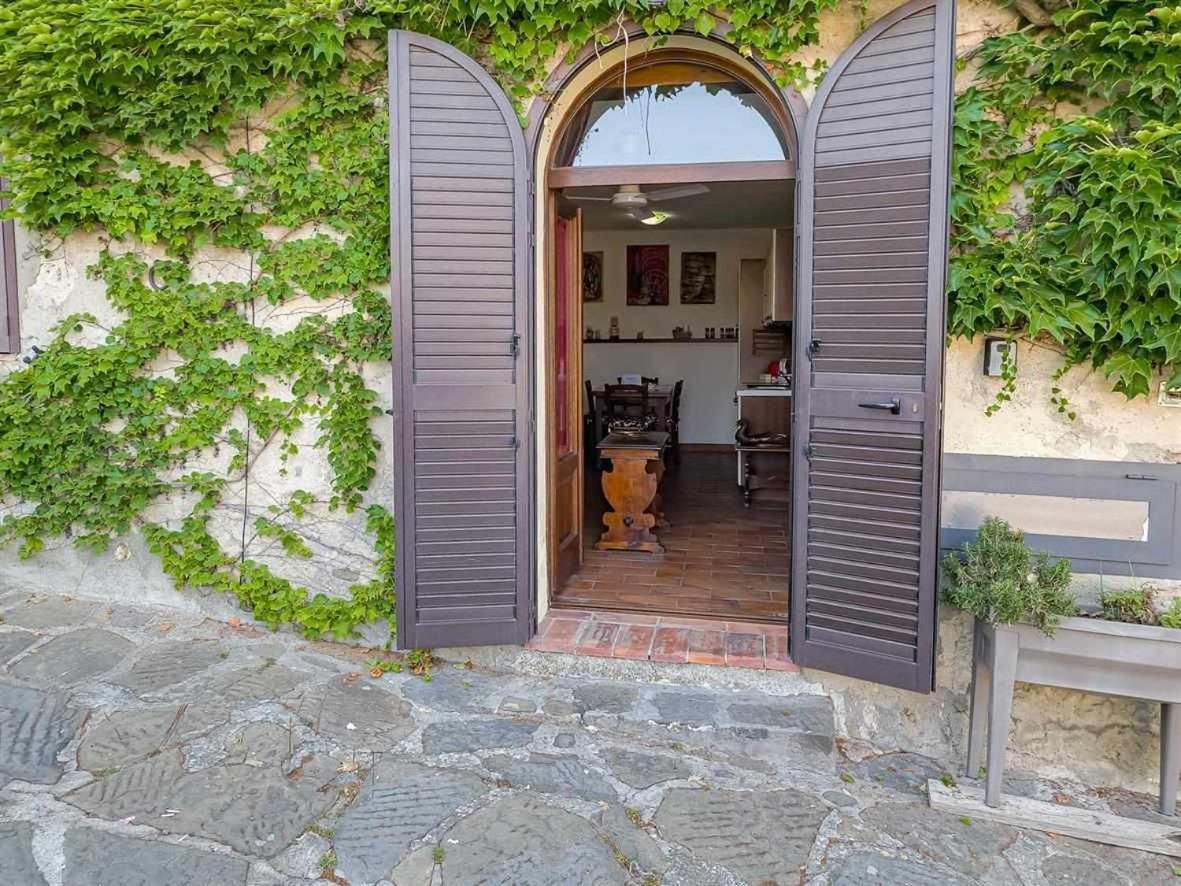 La Casina Di Rosi Vivere Nellantico Borgo Кастильоне дела Пеская Екстериор снимка